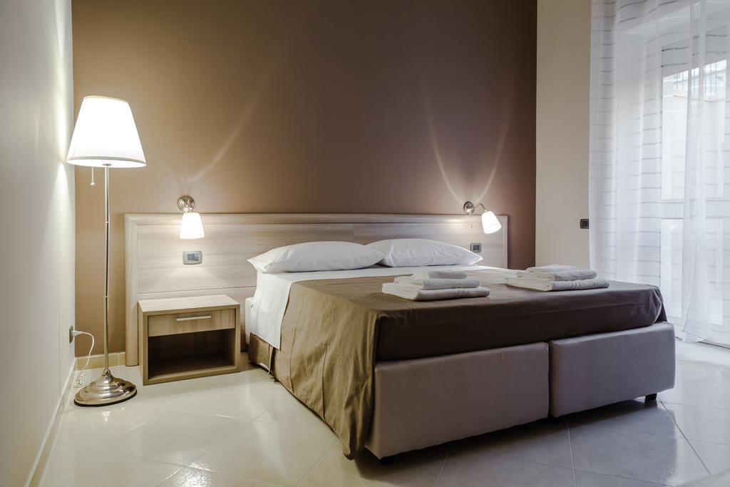 B&B Salento ซาน เชซาริโอ ดิ เลชเช ภายนอก รูปภาพ