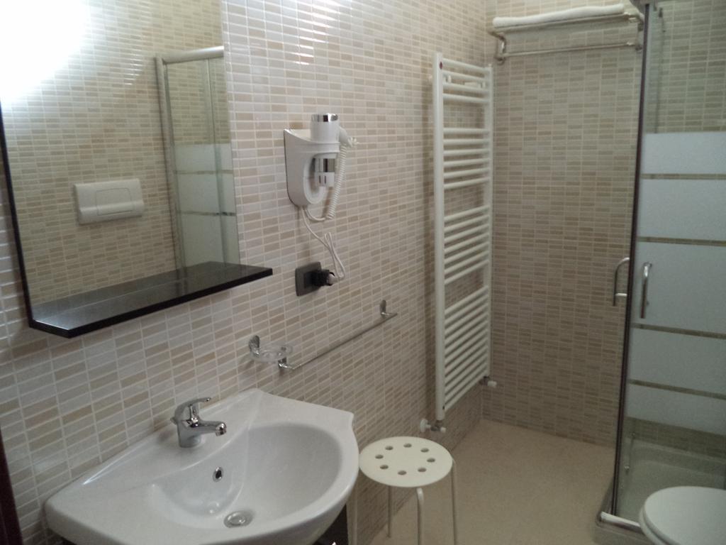 B&B Salento ซาน เชซาริโอ ดิ เลชเช ห้อง รูปภาพ